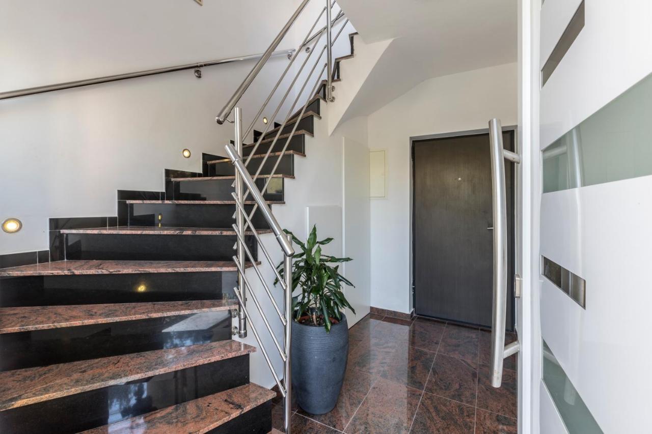 חוואר Hvar De Luxe Apartments מראה חיצוני תמונה