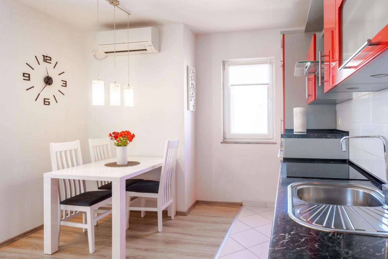 חוואר Hvar De Luxe Apartments מראה חיצוני תמונה