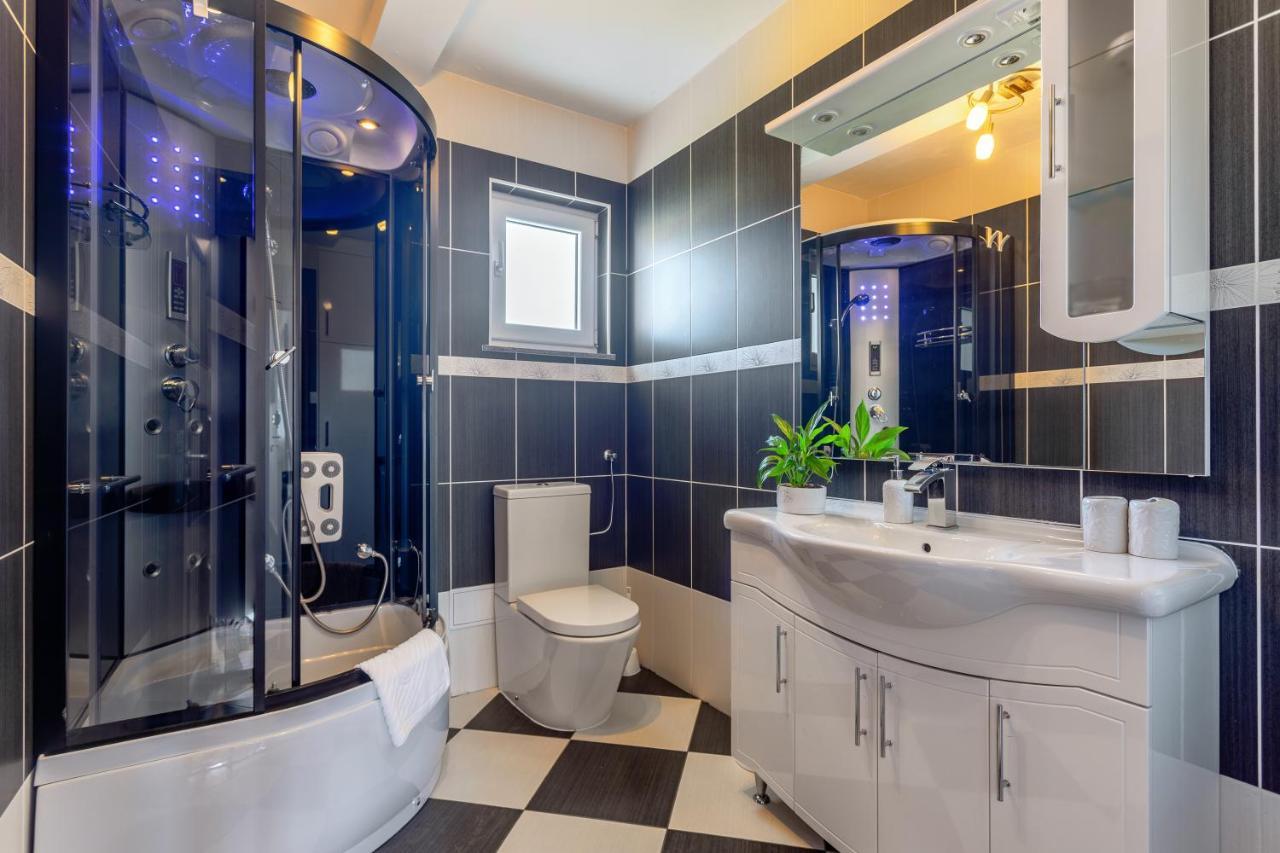 חוואר Hvar De Luxe Apartments מראה חיצוני תמונה